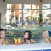 Cserkeszőlői Aqua Spa Wellness Hotel belső medencével és jakuzzival